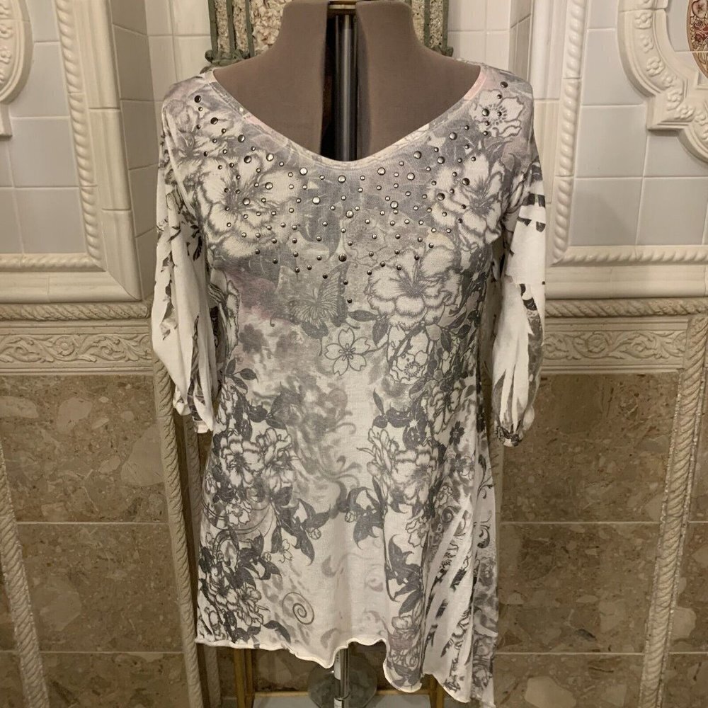 California Bloom. Size Large. Asymmetrical Tunic. Embellished. Stretch. B36.